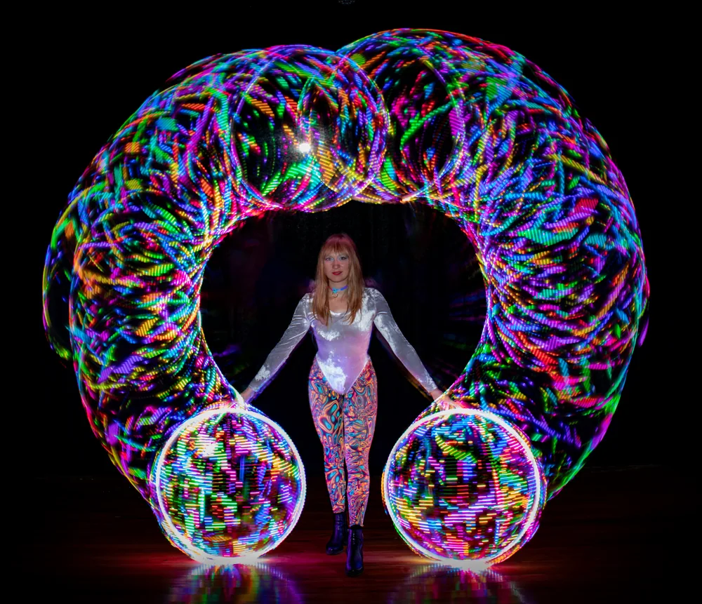 Long-exposure light painting around Eva
